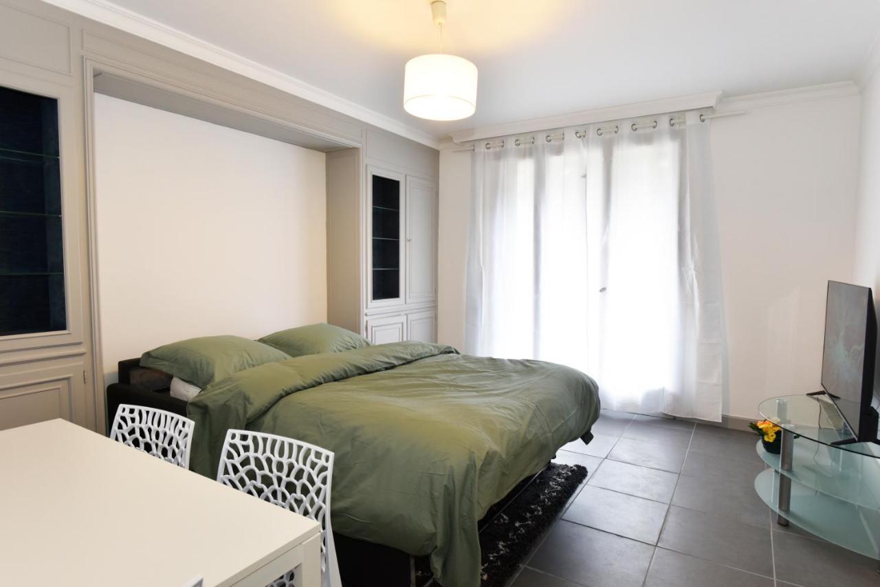 Confortable T2 Avec Parking Prive Au Centre De Brive Εξωτερικό φωτογραφία
